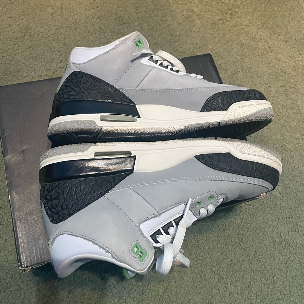 Air Jordan 3 Retro GS 'Chlorophyll' - Picture 11 of 12
